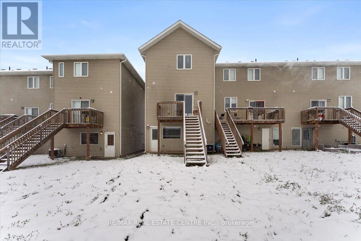 39 Denistoun Street, Welland, Ontario  L3C 0H6 - Photo 34 - X12536892