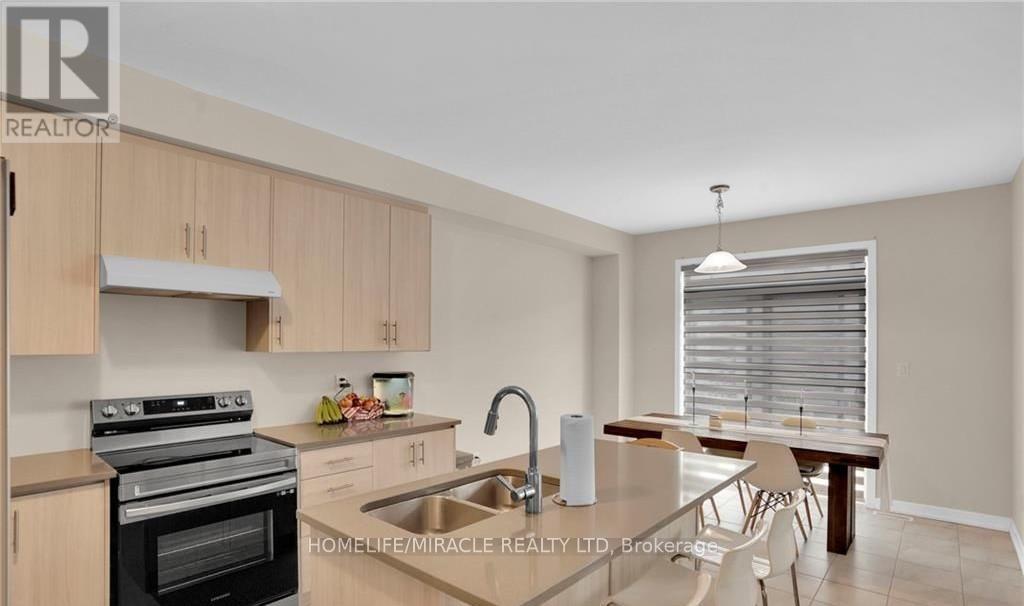 99 Sunflower Crescent, Thorold, Ontario  L3B 0E9 - Photo 7 - X12462505