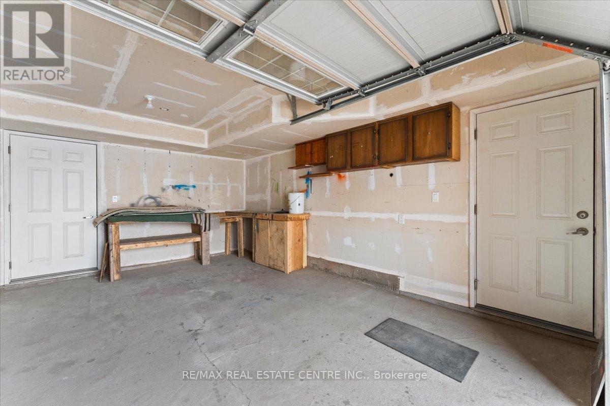 39 Denistoun Street, Welland, Ontario  L3C 0H6 - Photo 28 - X12536892