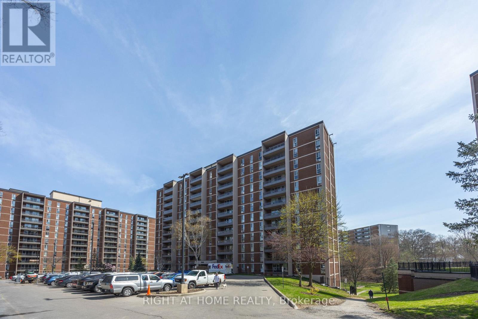 808 - 1966 MAIN STREET W, Hamilton, Ontario