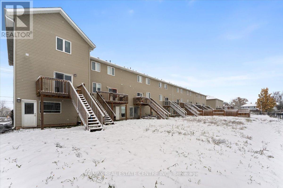 39 Denistoun Street, Welland, Ontario  L3C 0H6 - Photo 33 - X12536892