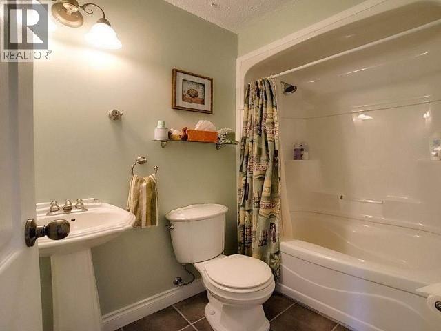 148 & 150 Dawson Drive, Faro, Yukon  Y0B 1K0 - Photo 27 - 17002