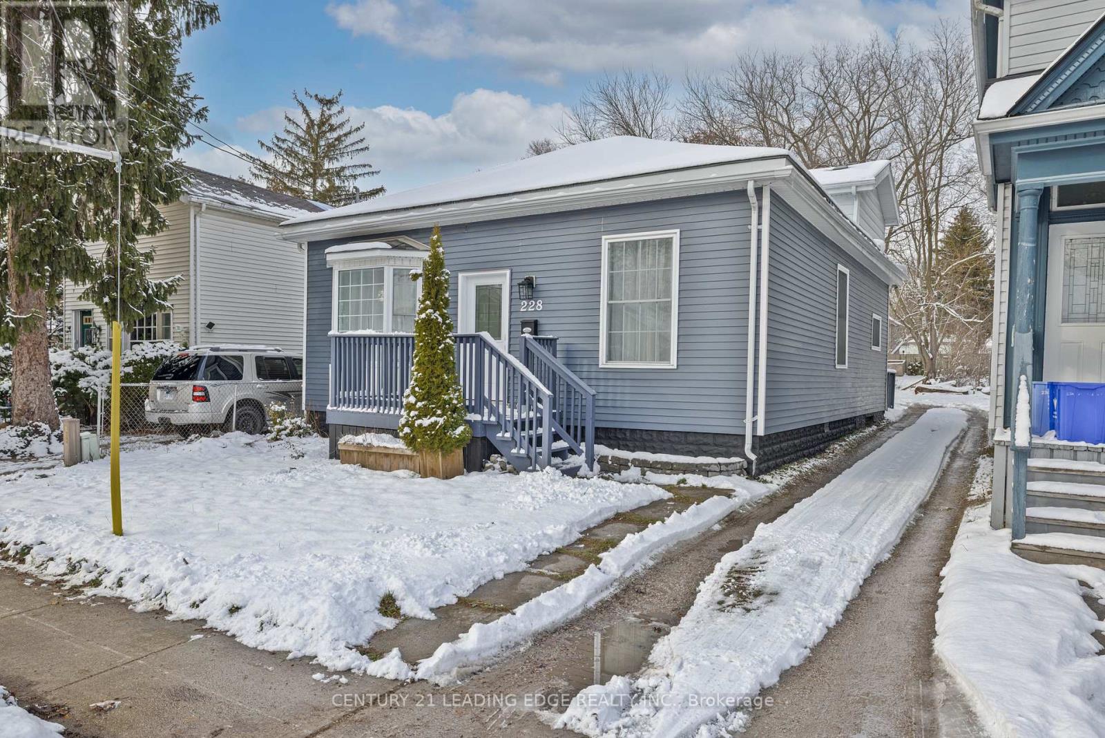 228 SOUTH STREET, London East, Ontario