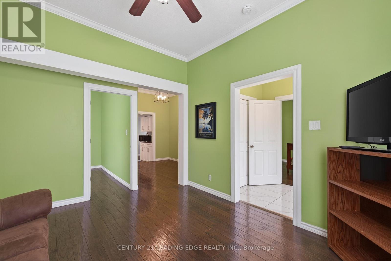 228 South Street, London East, Ontario  N6B 1B4 - Photo 6 - X12603940