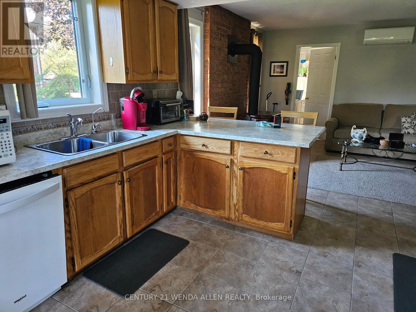 55 Penetangore Row S, Huron-Kinloss, Ontario  N2Z 2L8 - Photo 11 - X12604084