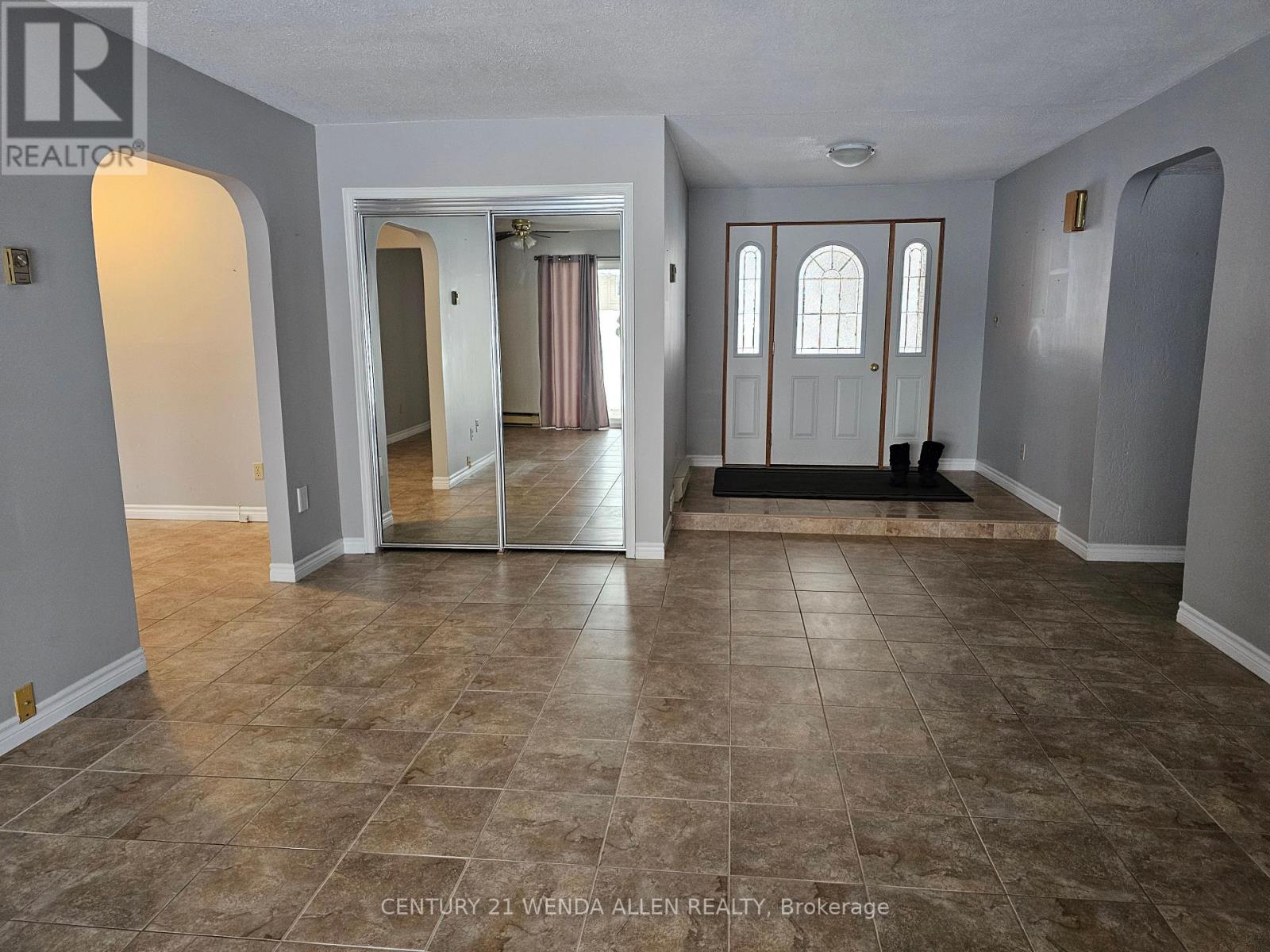 55 Penetangore Row S, Huron-Kinloss, Ontario  N2Z 2L8 - Photo 19 - X12604084