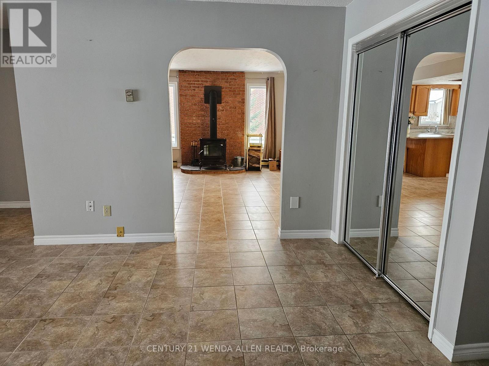 55 Penetangore Row S, Huron-Kinloss, Ontario  N2Z 2L8 - Photo 20 - X12604084