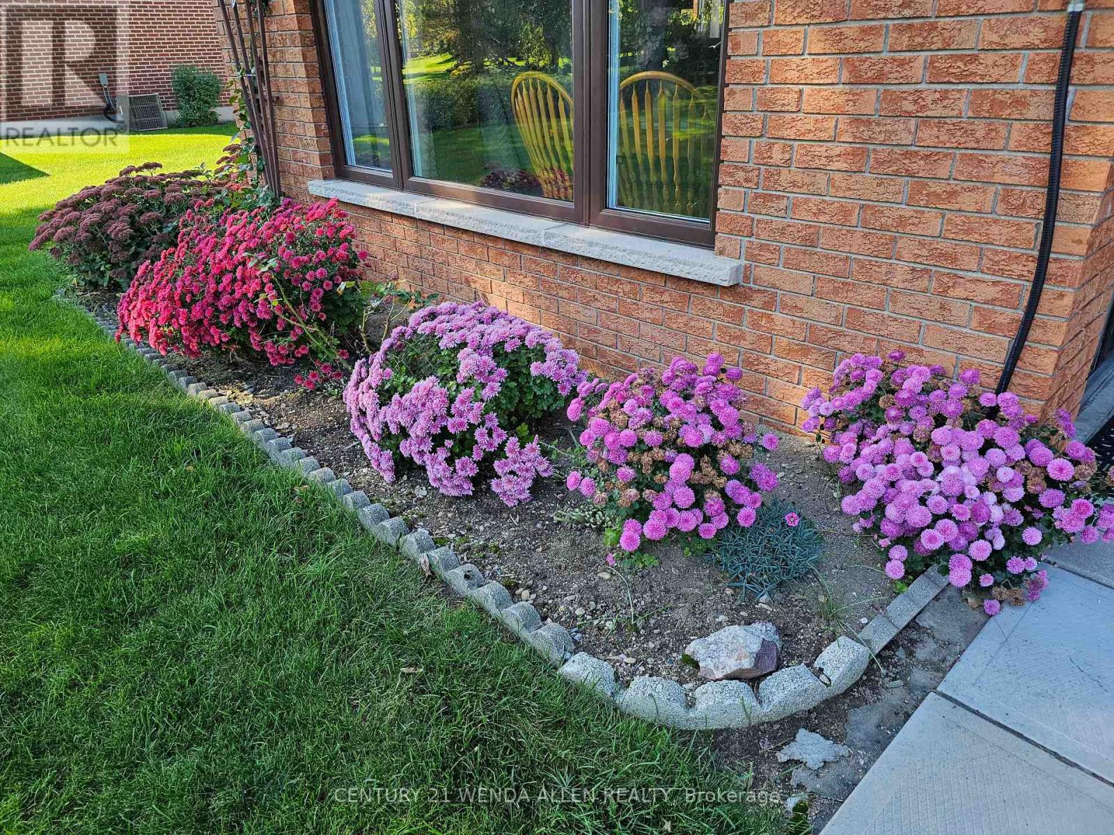 55 Penetangore Row S, Huron-Kinloss, Ontario  N2Z 2L8 - Photo 30 - X12604084