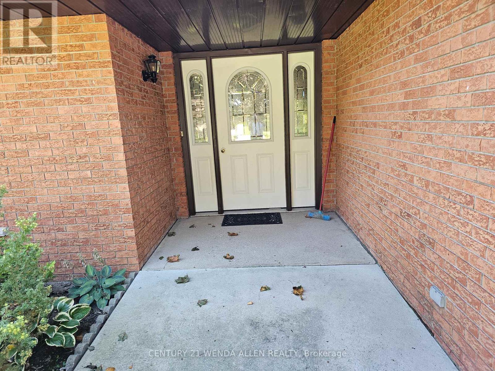 55 Penetangore Row S, Huron-Kinloss, Ontario  N2Z 2L8 - Photo 7 - X12604084