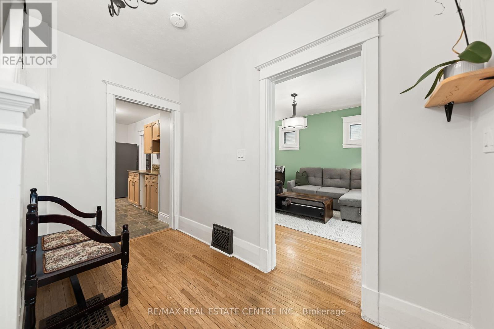 10 Speedvale Avenue W, Guelph, Ontario  N1H 1J4 - Photo 11 - X12604098