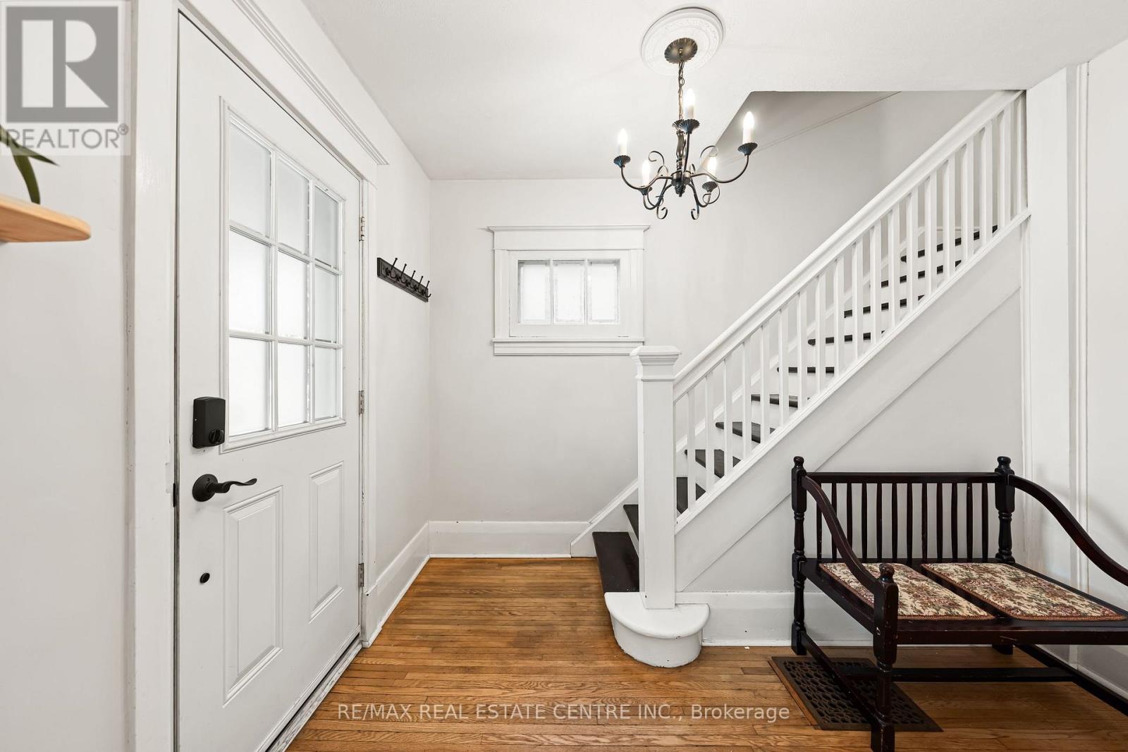 10 Speedvale Avenue W, Guelph, Ontario  N1H 1J4 - Photo 8 - X12604098