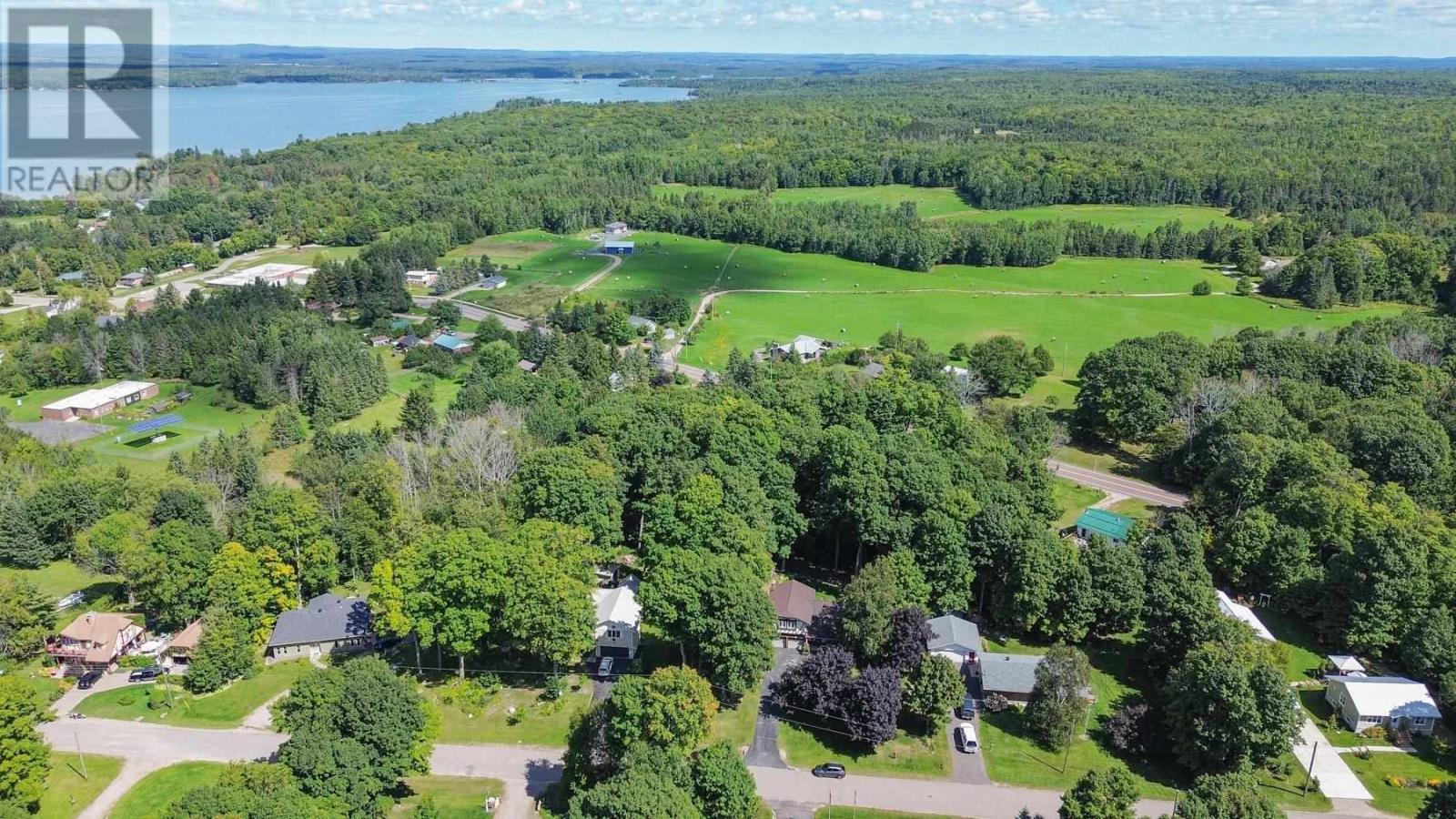 1406 Littleton St, Richards Landing, Ontario P0R 1J0 - Photo 14 - SM253304