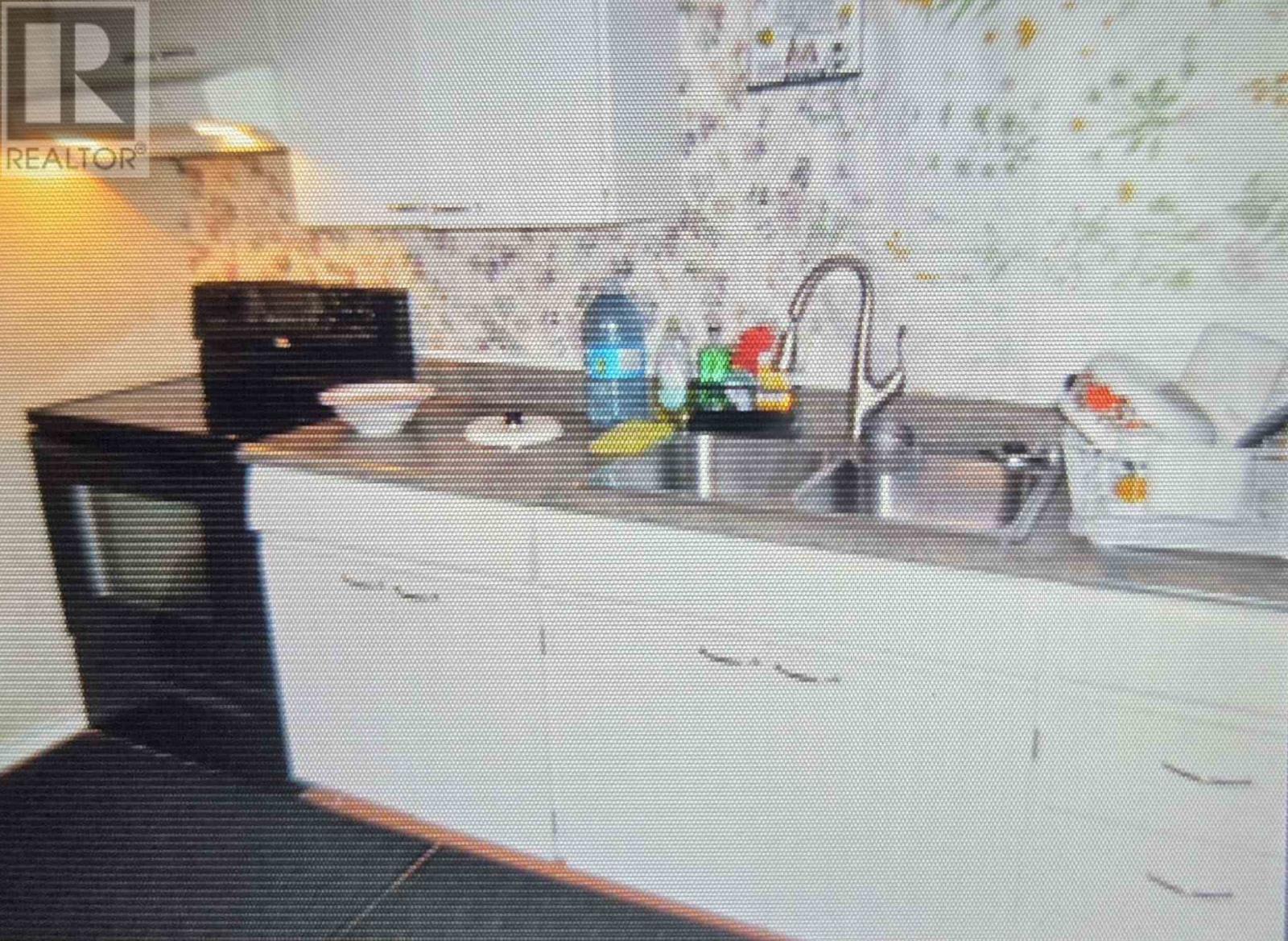 190 Axmith Ave, Elliot Lake, Ontario  P5A 1C1 - Photo 3 - SM253349