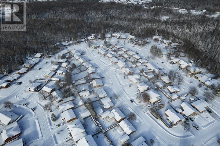 41 Woodhurst Dr, Sault Ste. Marie, Ontario  P6C 5Z5 - Photo 41 - SM253415