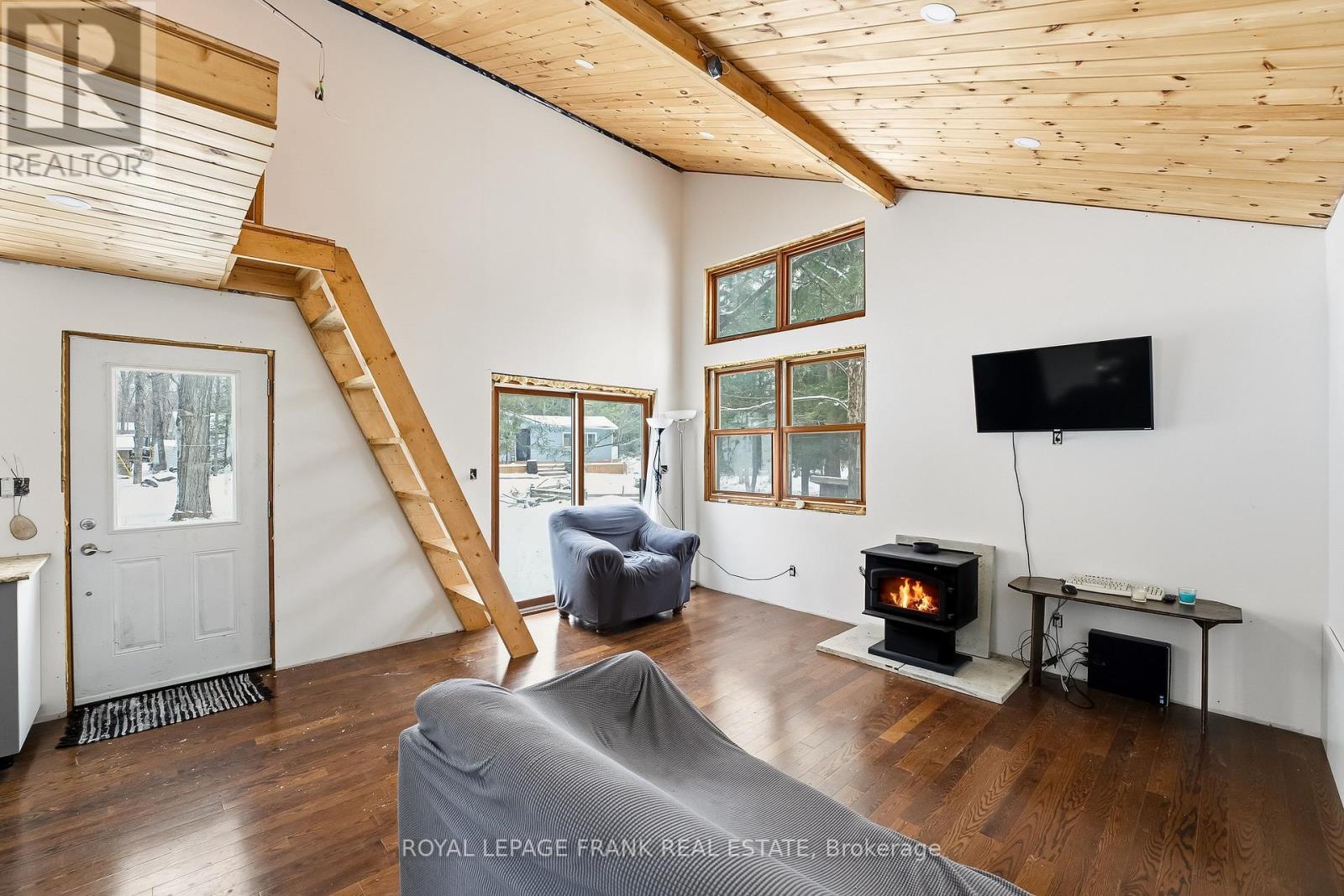 337 Kennedy Drive, Trent Lakes, Ontario  K0M 1A0 - Photo 22 - X12604140