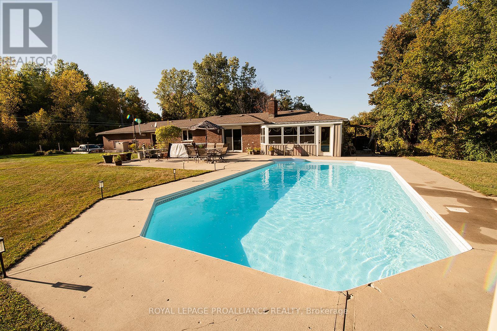 31 Nobes Road, Quinte West, Ontario  K0K 2C0 - Photo 1 - X12604198