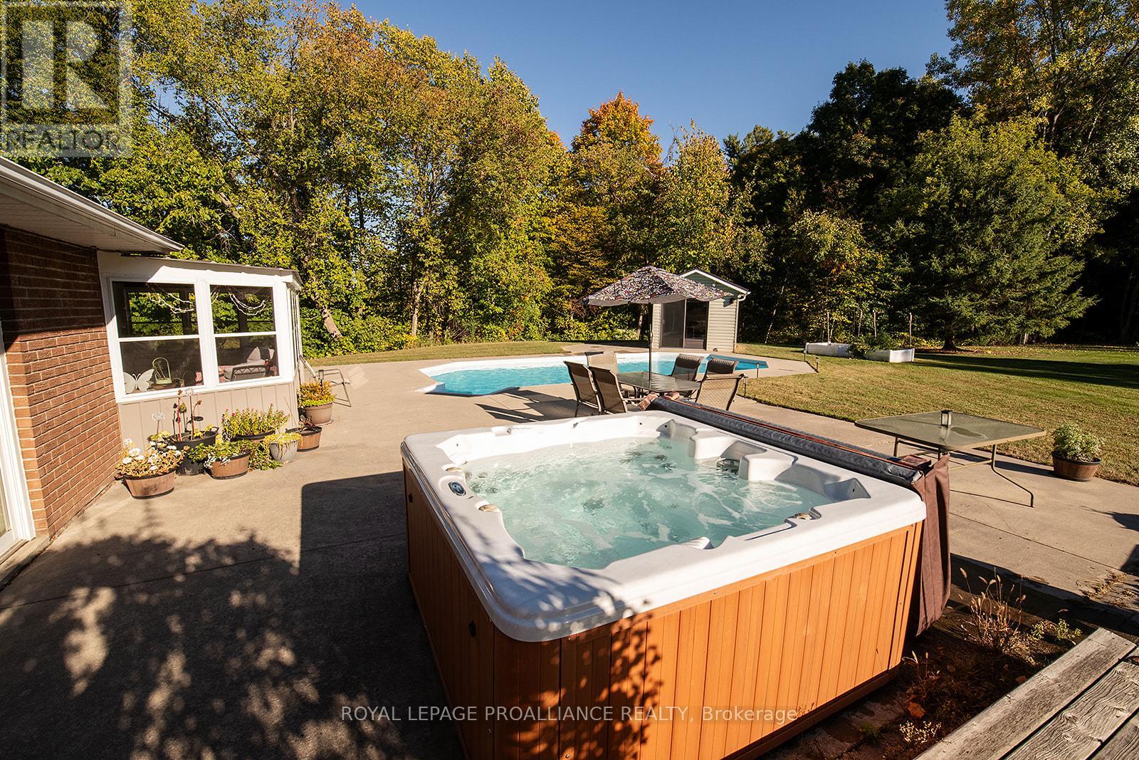 31 Nobes Road, Quinte West, Ontario  K0K 2C0 - Photo 32 - X12604198