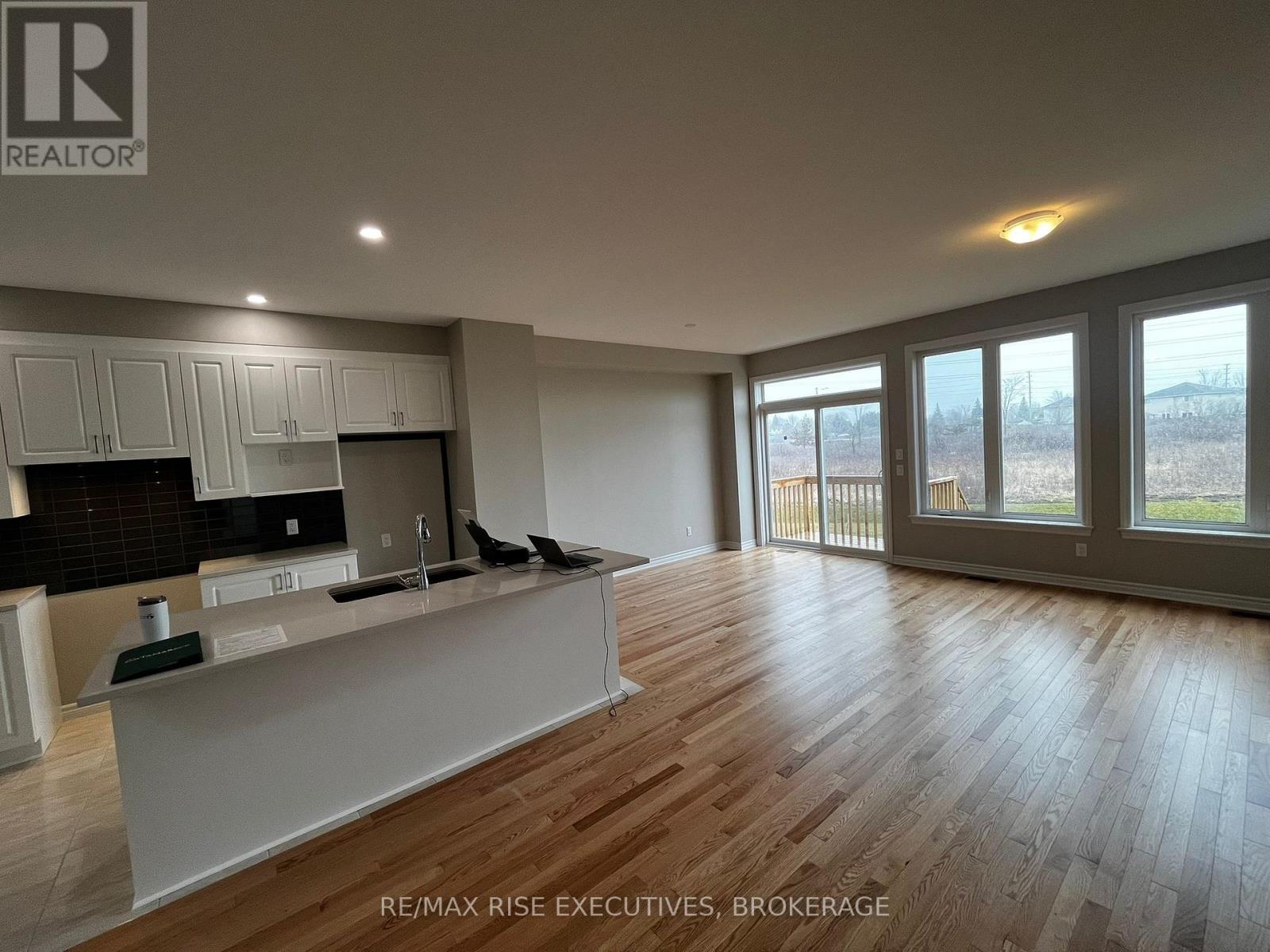 1405 Demers Avenue, Kingston, Ontario  K7M 0H8 - Photo 12 - X12604254