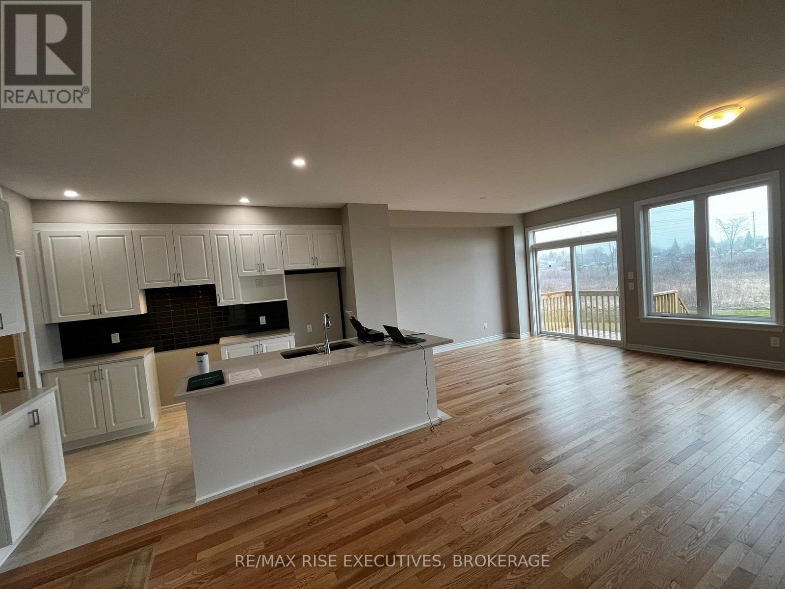 1405 Demers Avenue, Kingston, Ontario  K7M 0H8 - Photo 18 - X12604254