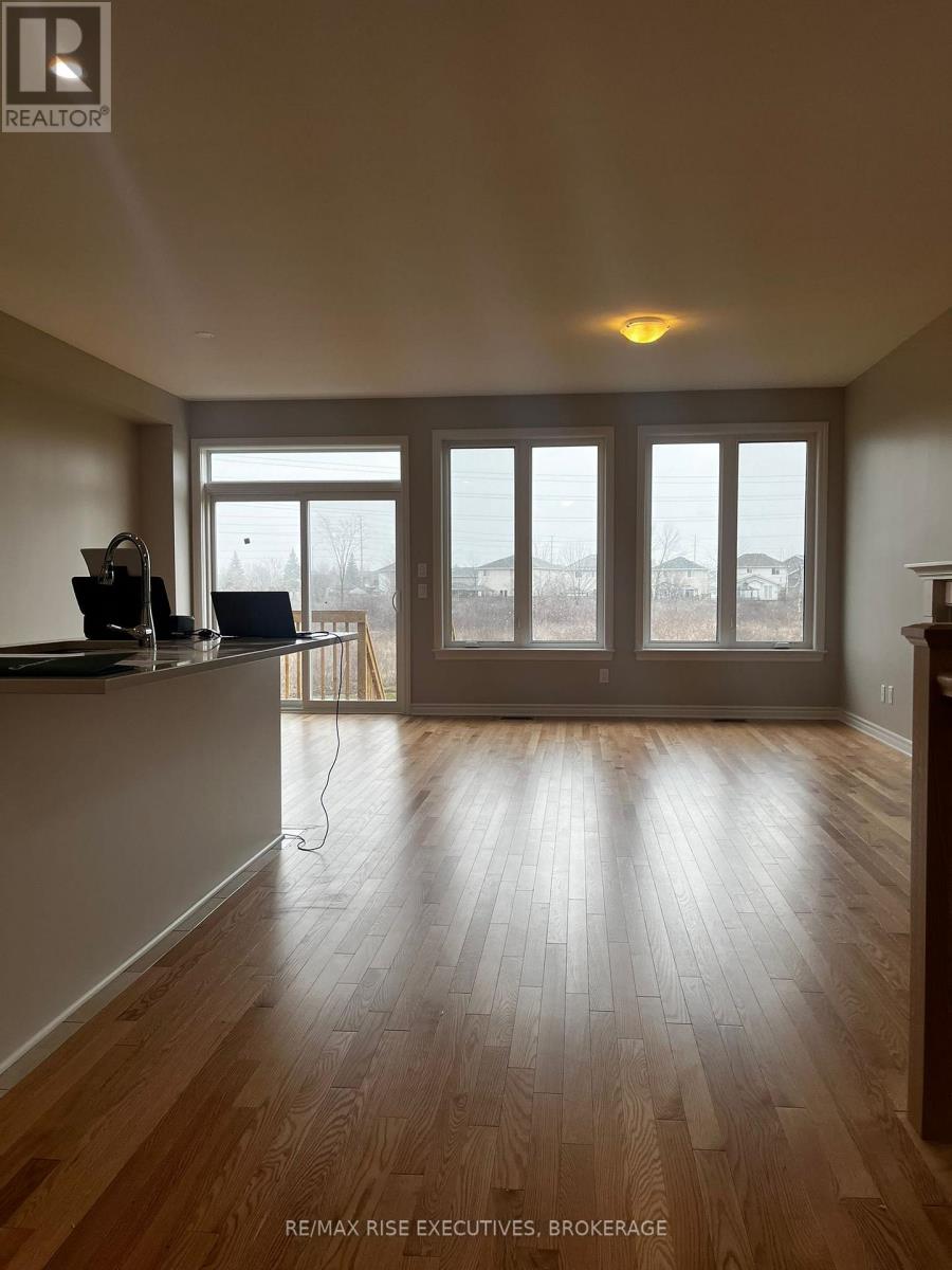 1405 Demers Avenue, Kingston, Ontario  K7M 0H8 - Photo 5 - X12604254