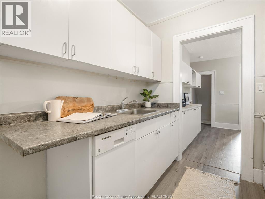 1424 Wyandotte Street West, Windsor, Ontario  N9B 1H4 - Photo 14 - 25031150