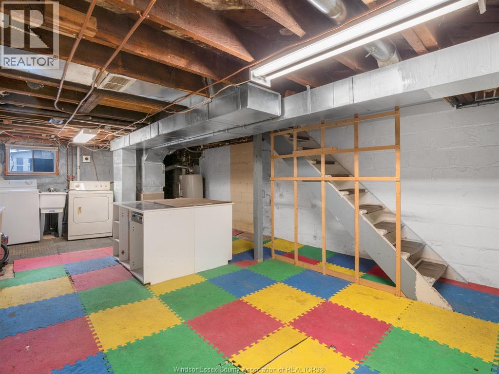 1424 Wyandotte Street West, Windsor, Ontario  N9B 1H4 - Photo 18 - 25031150