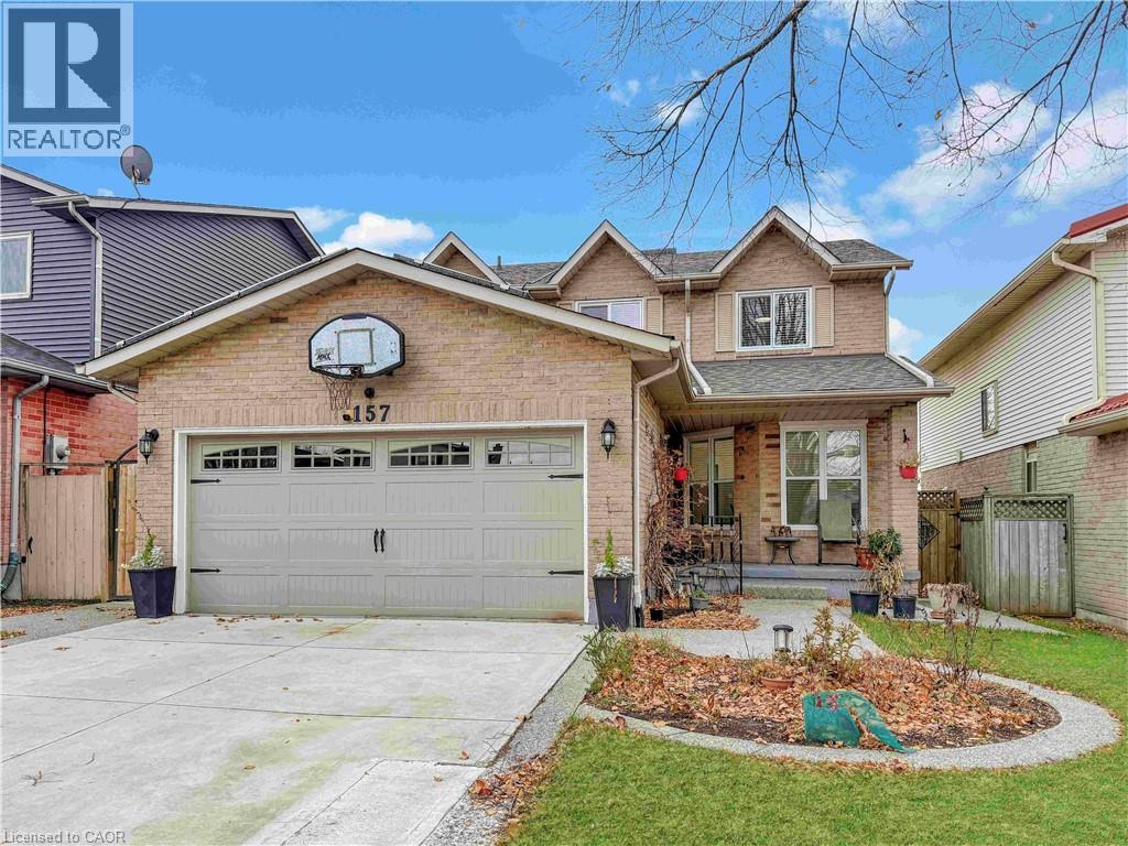 157 TWIN Crescent, Hamilton, Ontario