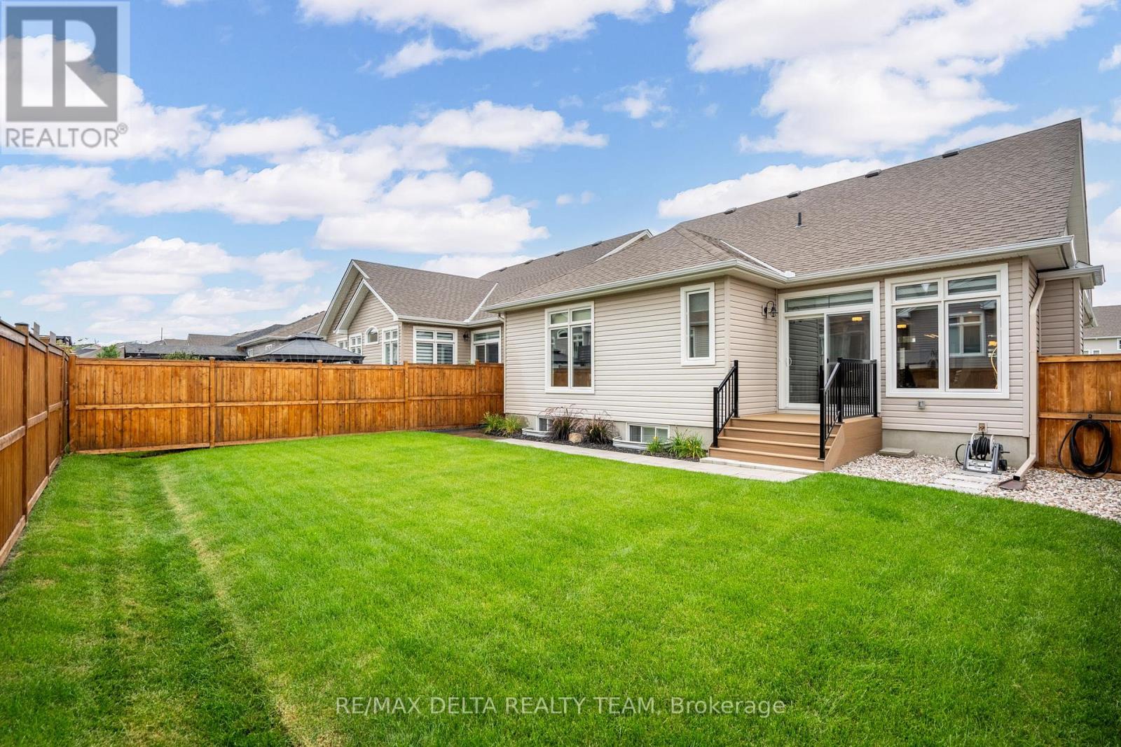 851 Tewin Circle, Ottawa, Ontario  K4A 3N6 - Photo 38 - X12604152