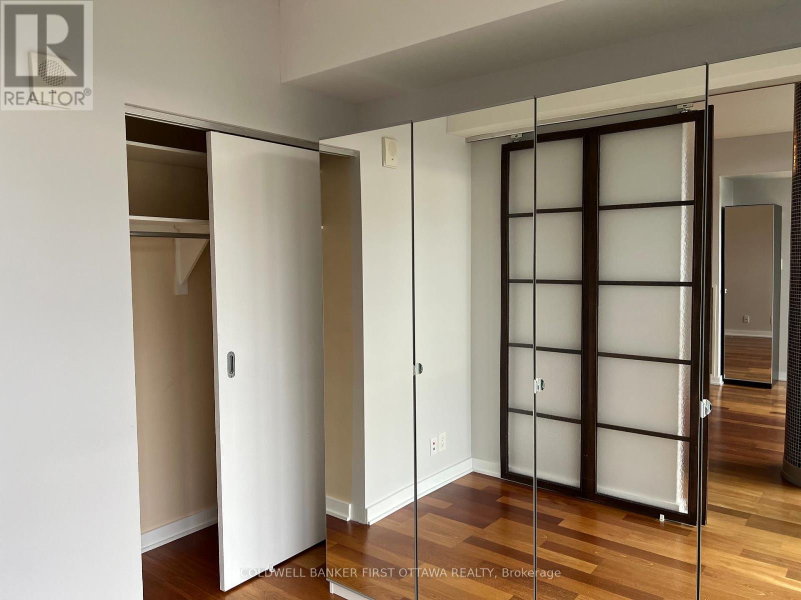 914 - 324 Laurier Avenue W, Ottawa, Ontario  K1P 0A4 - Photo 14 - X12604160