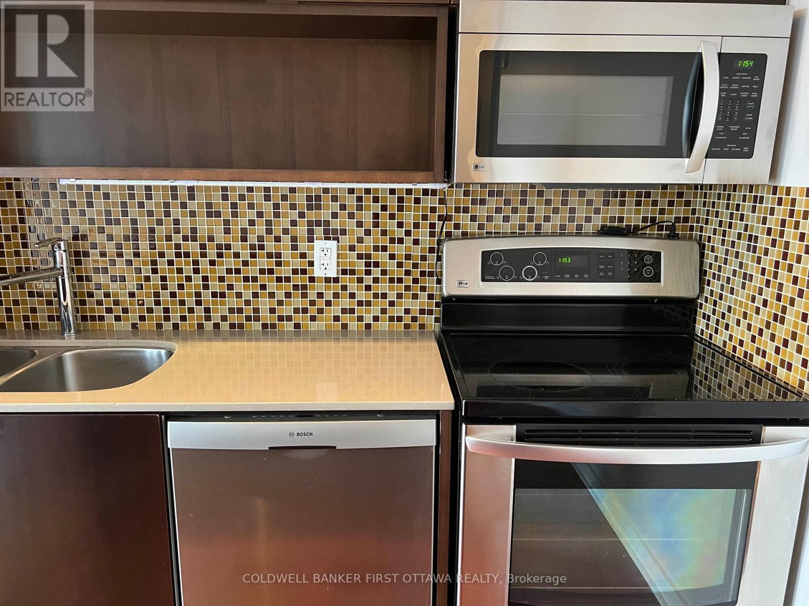 914 - 324 Laurier Avenue W, Ottawa, Ontario  K1P 0A4 - Photo 8 - X12604160