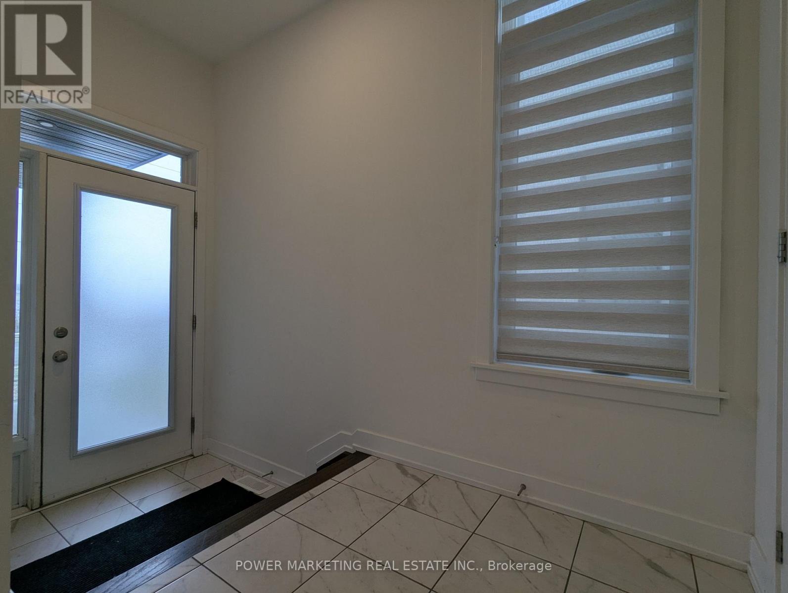 332 Monticello Avenue, Ottawa, Ontario  K2S 2S5 - Photo 2 - X12604176