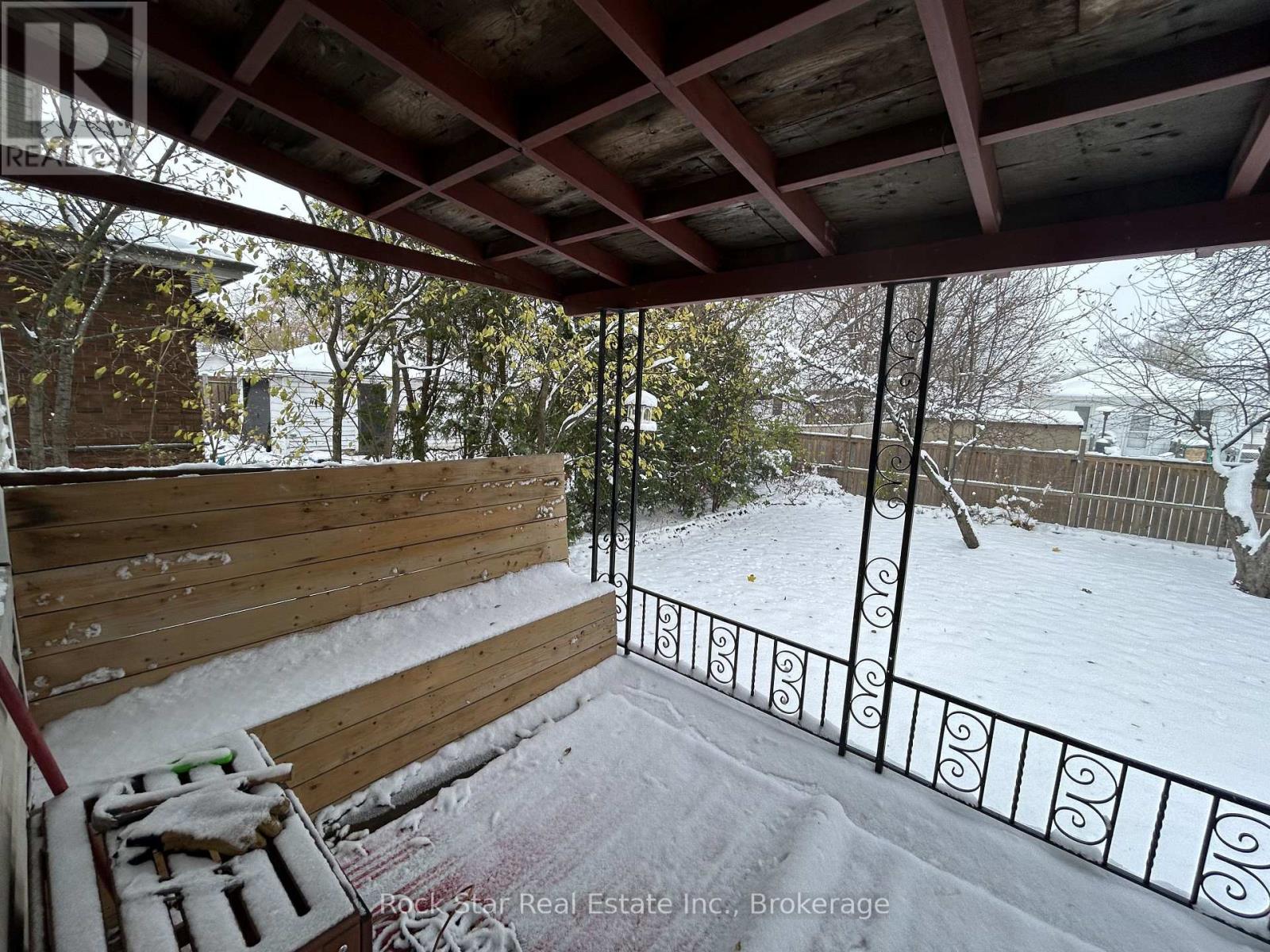 30 West 1st Street, Hamilton (Bonnington), Ontario  L9C 3B8 - Photo 19 - X12604206