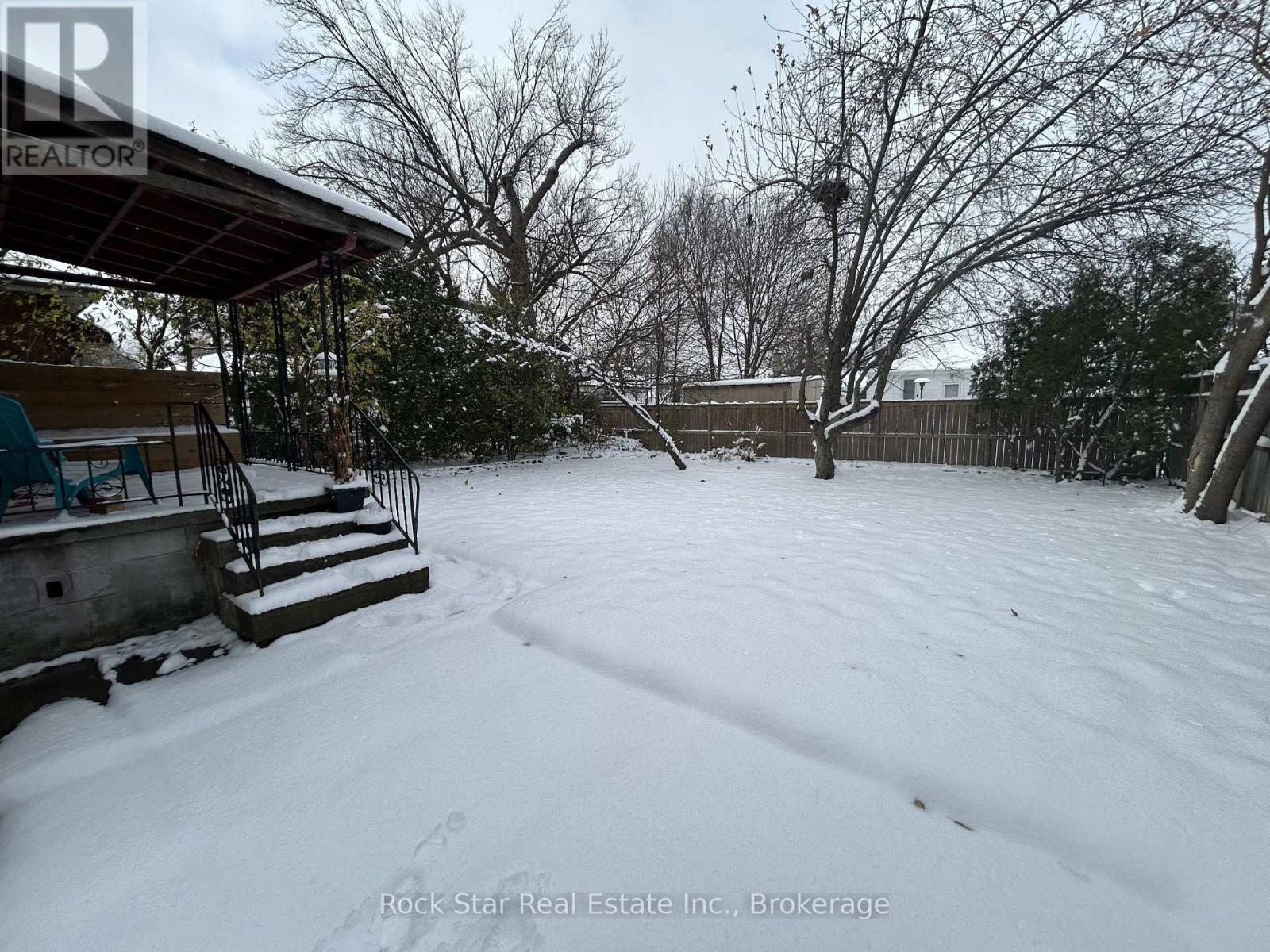 30 West 1st Street, Hamilton (Bonnington), Ontario  L9C 3B8 - Photo 20 - X12604206