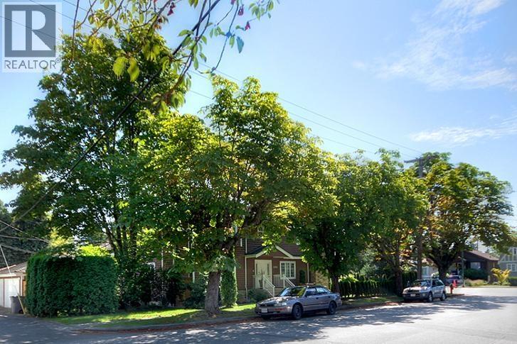 5688 Trafalger Street, Vancouver, British Columbia  V6N 1C3 - Photo 1 - R3072398