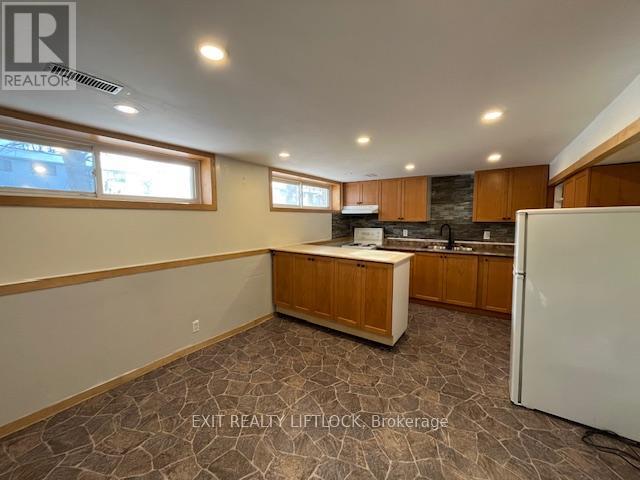 550 Raymond Street, Peterborough, Ontario  K9H 5N1 - Photo 8 - X12433929