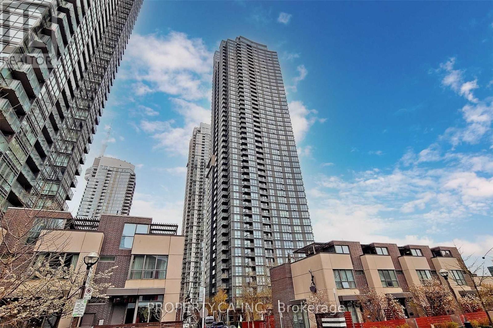 1509 - 11 BRUNEL COURT, Toronto, Ontario