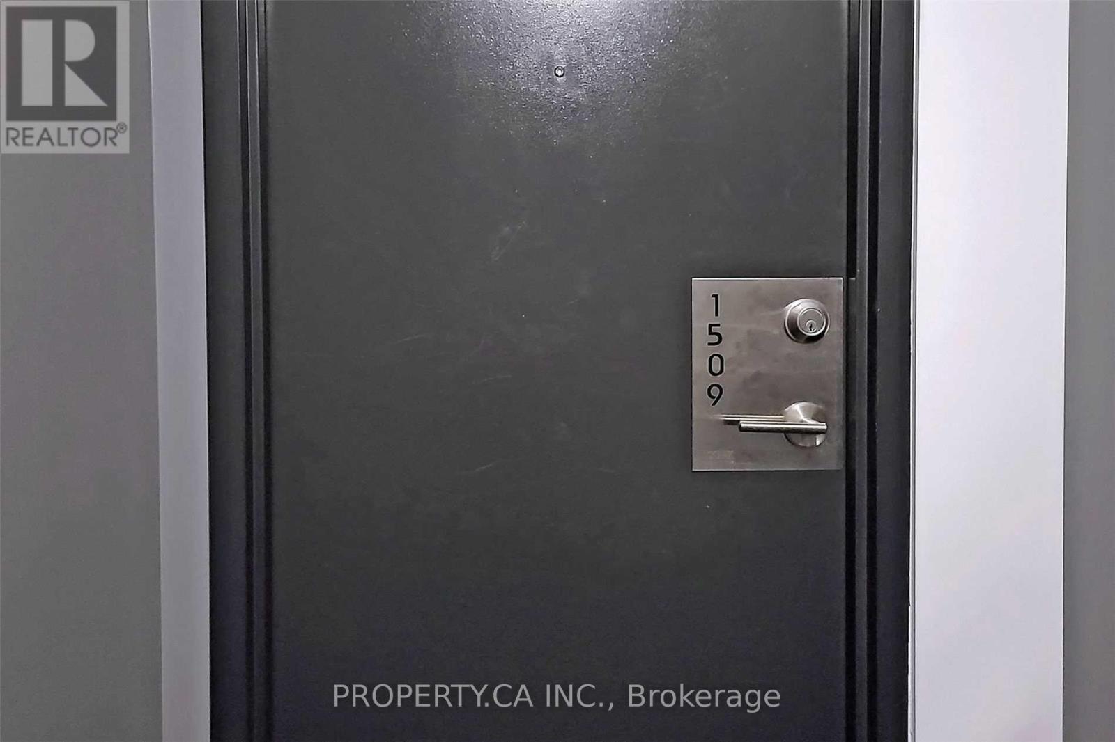 1509 - 11 Brunel Court, Toronto, Ontario  M5V 3Y3 - Photo 3 - C12604200