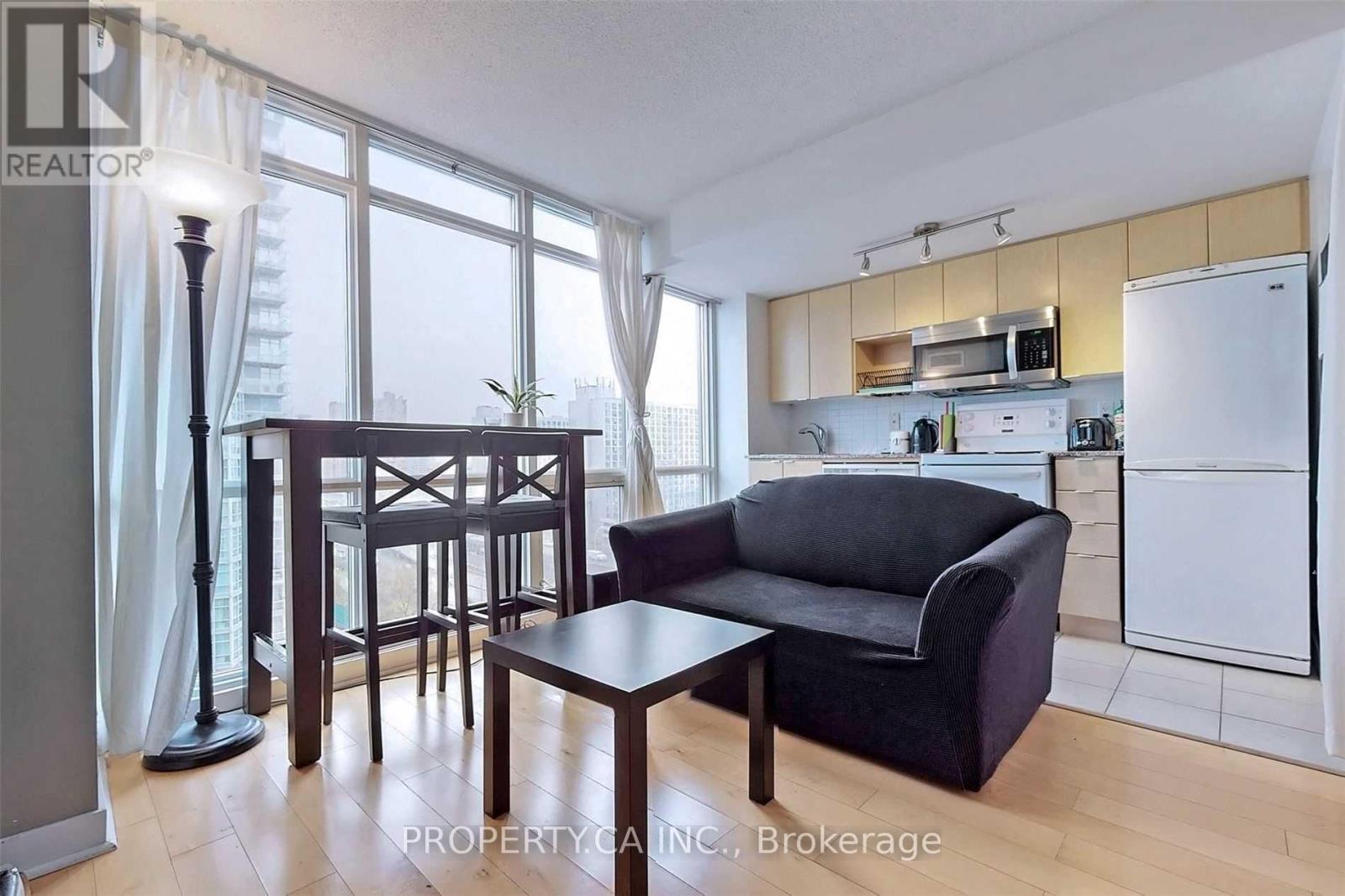 1509 - 11 Brunel Court, Toronto, Ontario  M5V 3Y3 - Photo 4 - C12604200