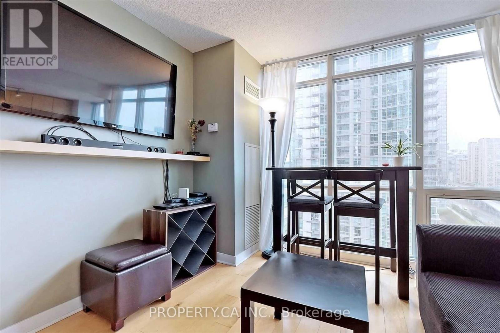 1509 - 11 Brunel Court, Toronto, Ontario  M5V 3Y3 - Photo 5 - C12604200