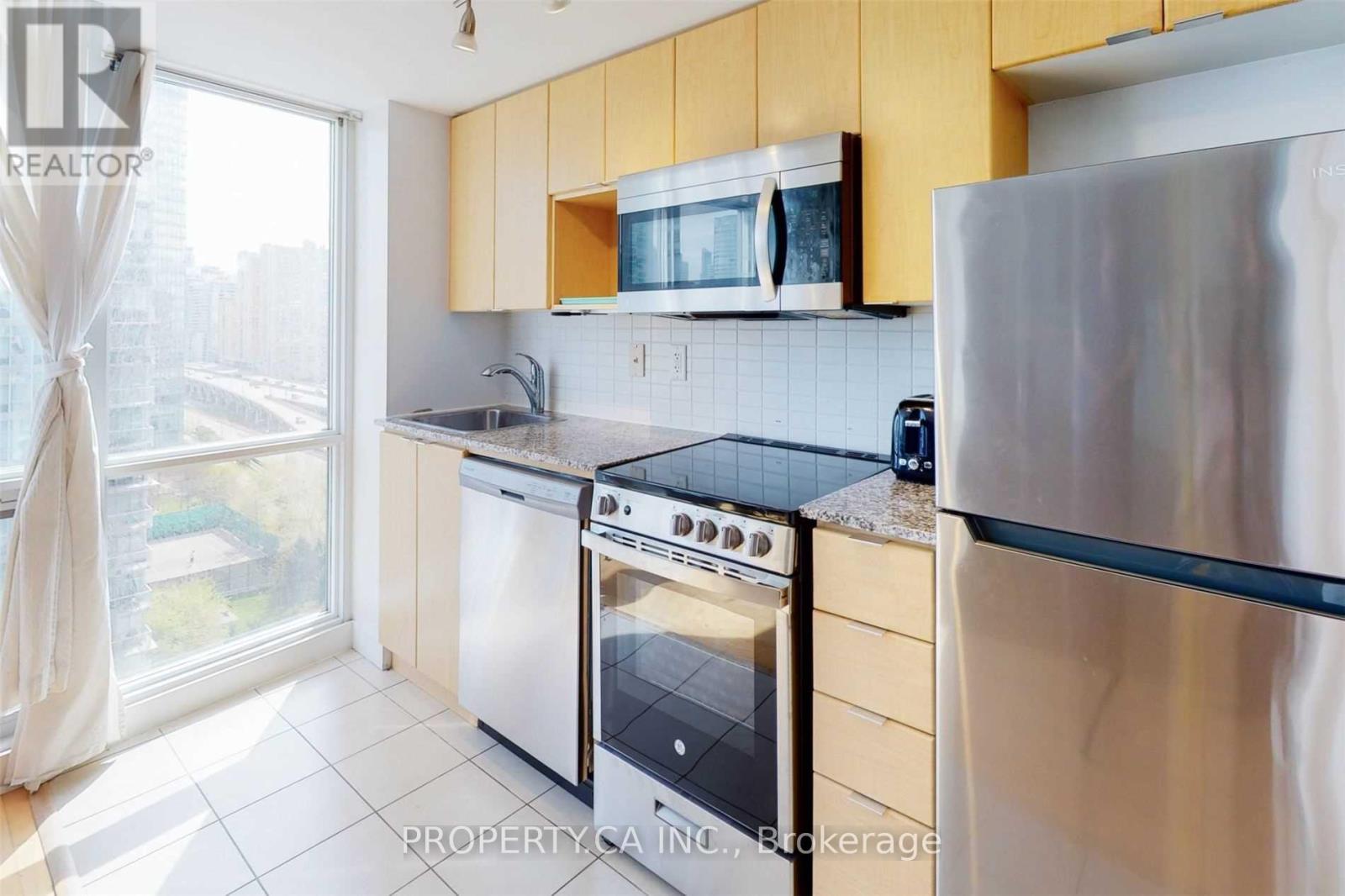 1509 - 11 Brunel Court, Toronto, Ontario  M5V 3Y3 - Photo 8 - C12604200