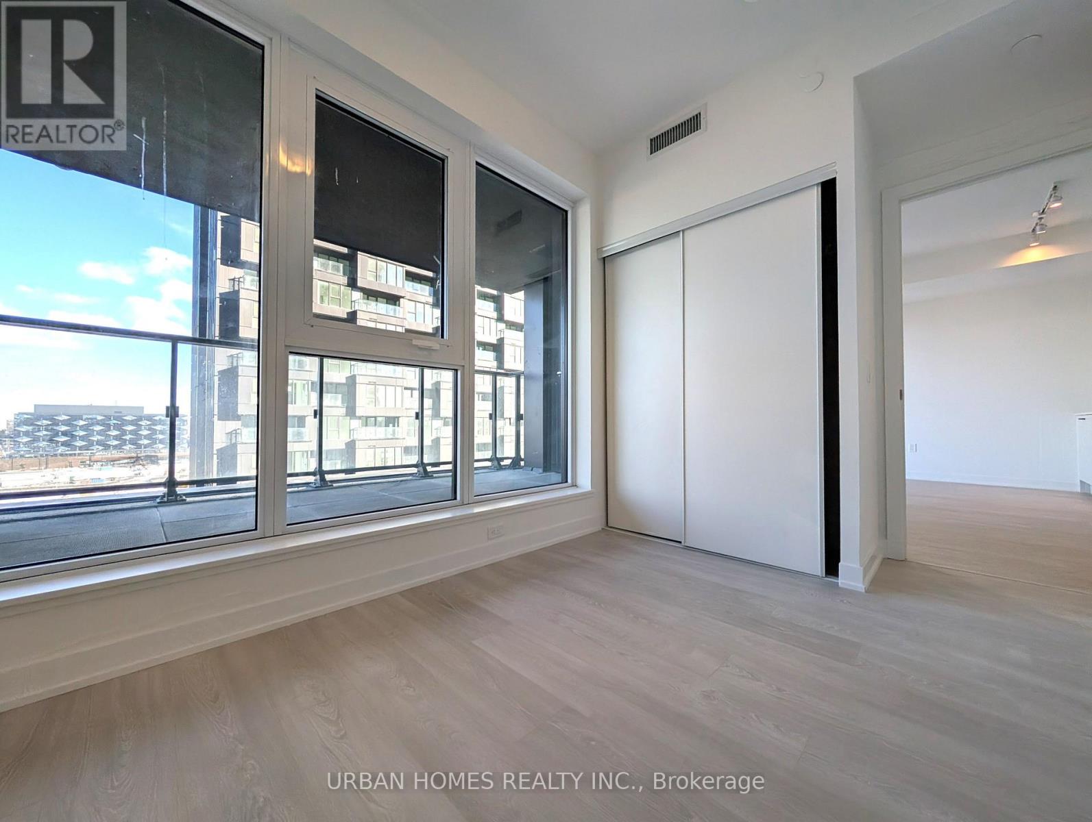 1120 - 1 Quarrington Lane, Toronto, Ontario  M3C 0S4 - Photo 12 - C12604258