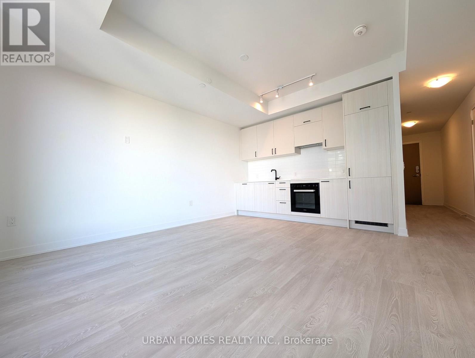 1120 - 1 Quarrington Lane, Toronto, Ontario  M3C 0S4 - Photo 6 - C12604258