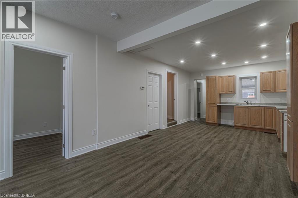 5 Halls Avenue, Brantford, Ontario  N3T 3X2 - Photo 7 - 40788515