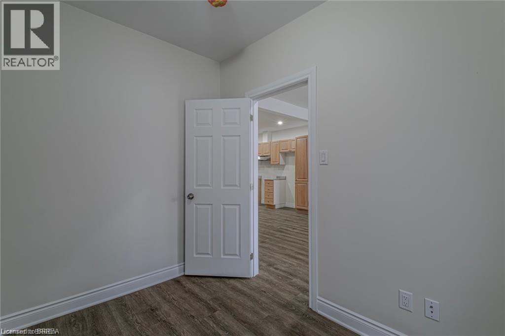 5 Halls Avenue, Brantford, Ontario  N3T 3X2 - Photo 17 - 40788515