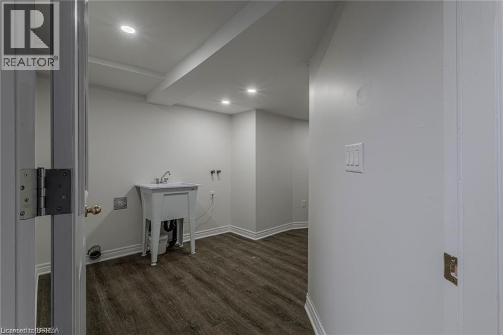 5 Halls Avenue, Brantford, Ontario  N3T 3X2 - Photo 23 - 40788515