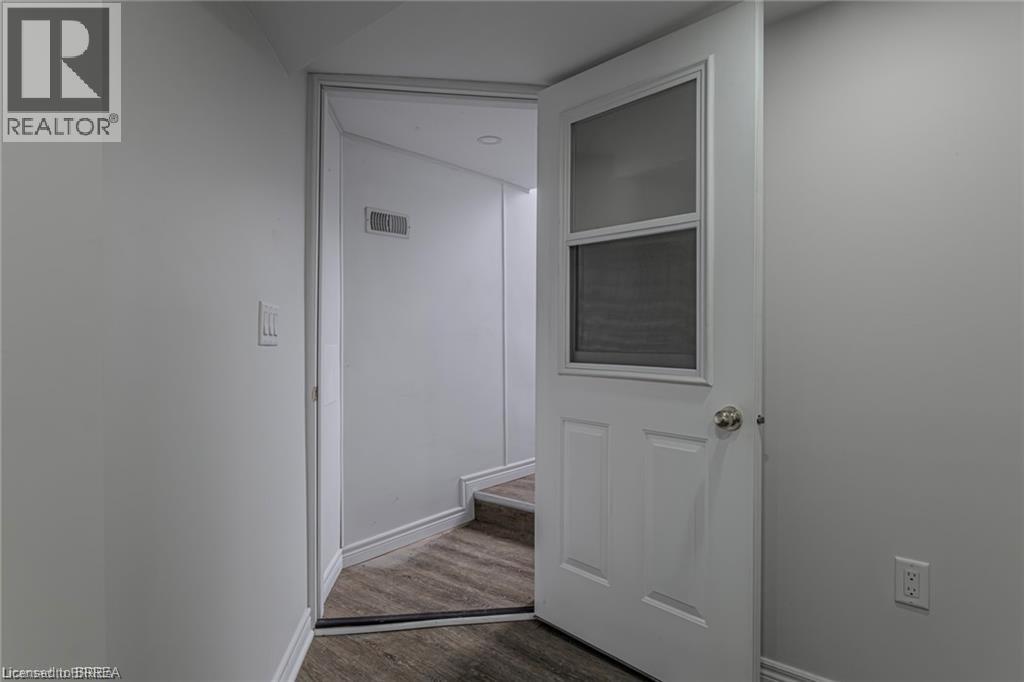 5 Halls Avenue, Brantford, Ontario  N3T 3X2 - Photo 22 - 40788515