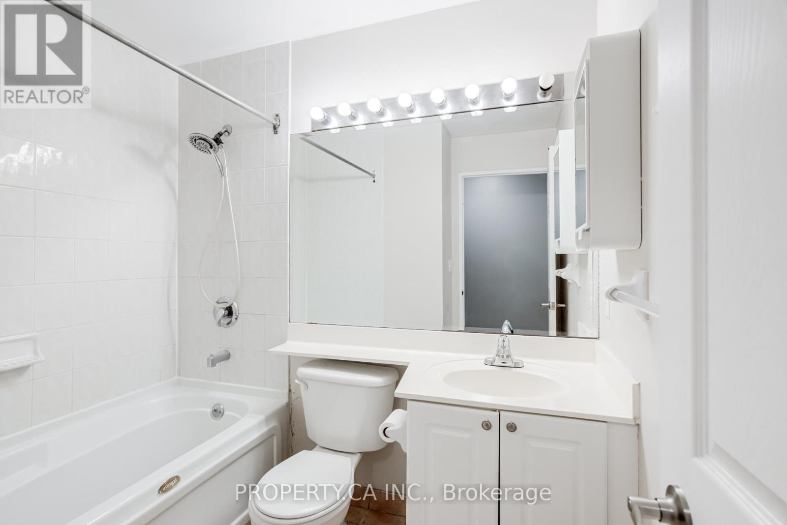 2313 - 1 Lee Centre Drive, Toronto, Ontario  M1H 3J2 - Photo 8 - E12604162