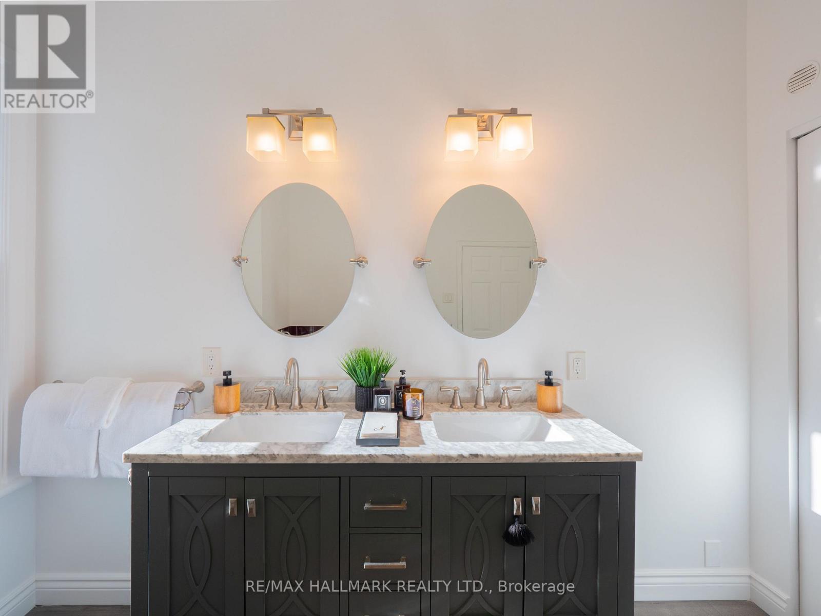 115 Victor Avenue, Toronto, Ontario  M4K 1A7 - Photo 27 - E12604236