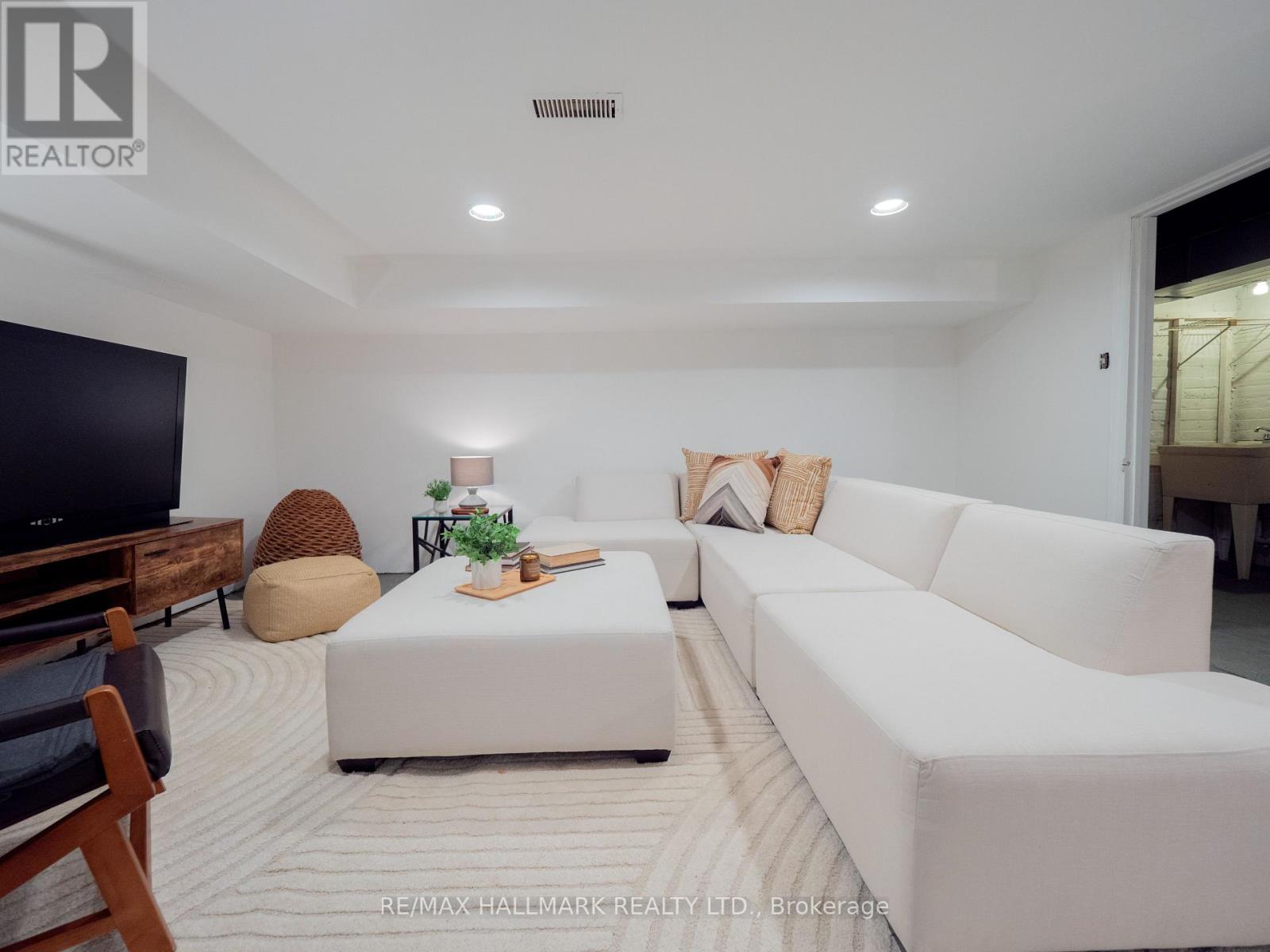 115 Victor Avenue, Toronto, Ontario  M4K 1A7 - Photo 36 - E12604236