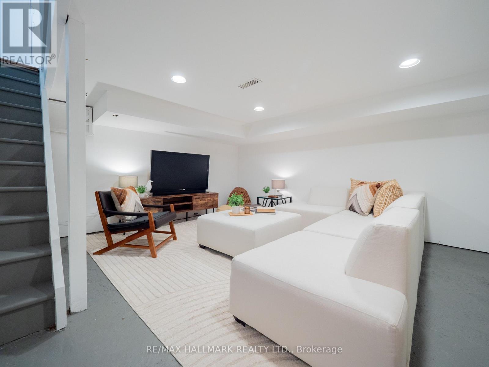 115 Victor Avenue, Toronto, Ontario  M4K 1A7 - Photo 37 - E12604236